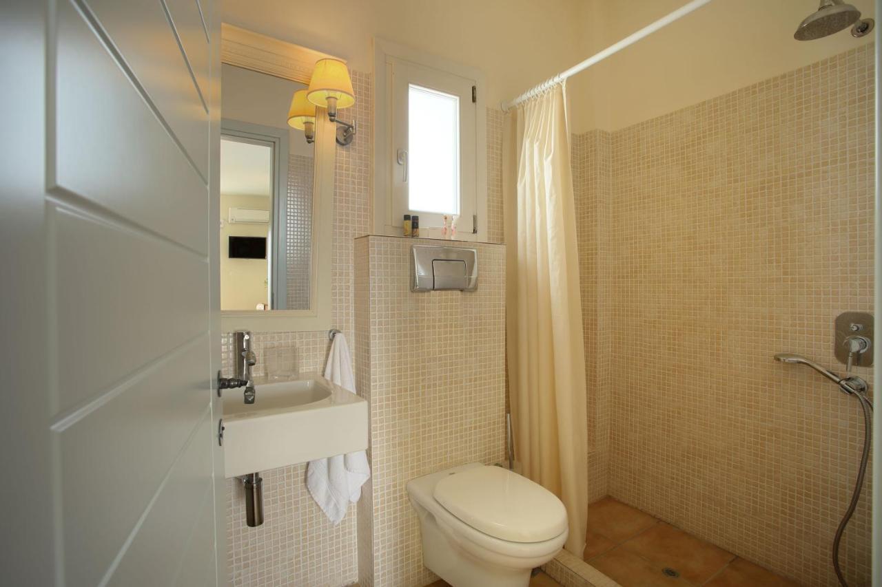 Aeolos Hotel Koufonisia Bagian luar foto