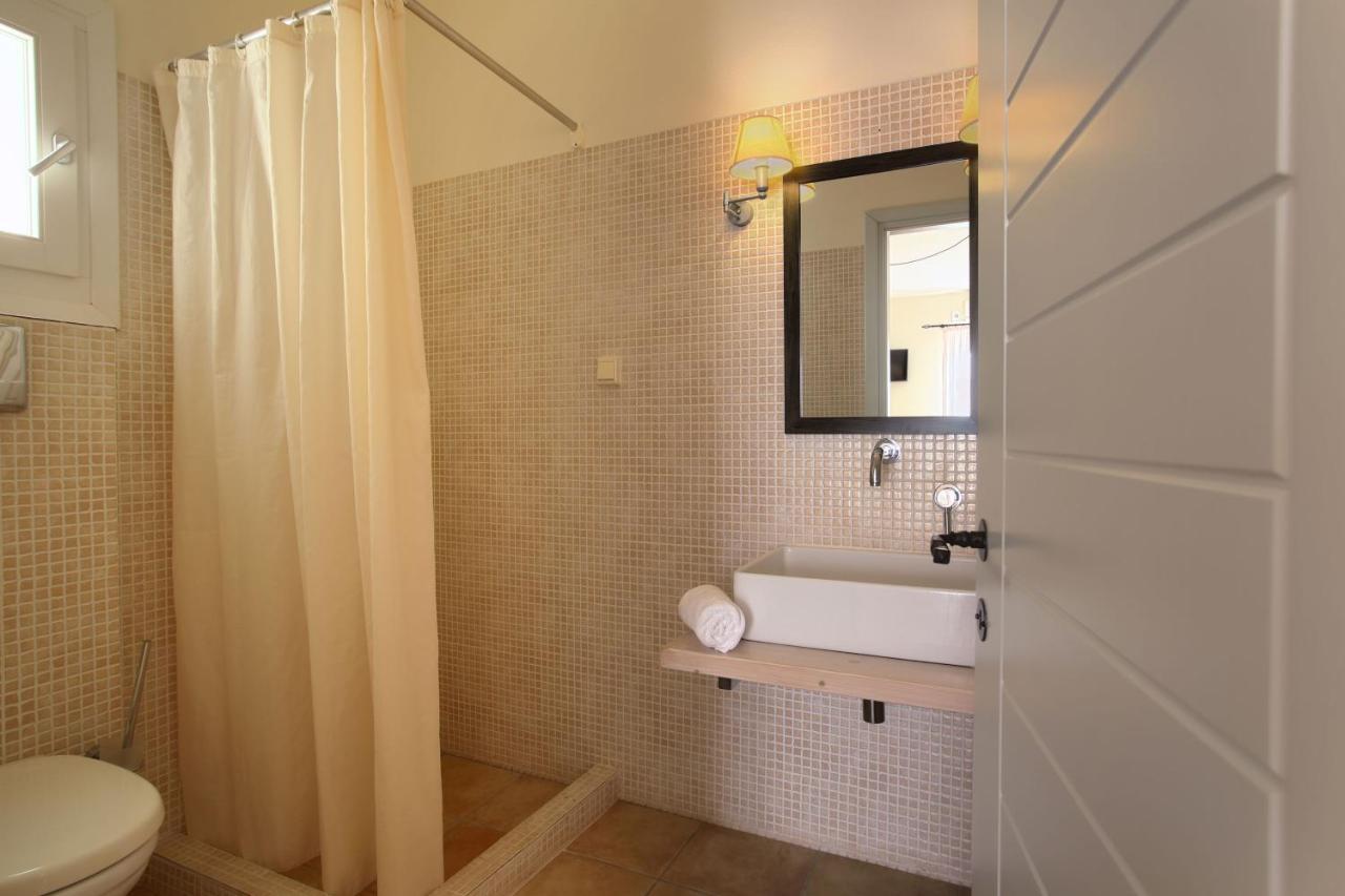 Aeolos Hotel Koufonisia Bagian luar foto